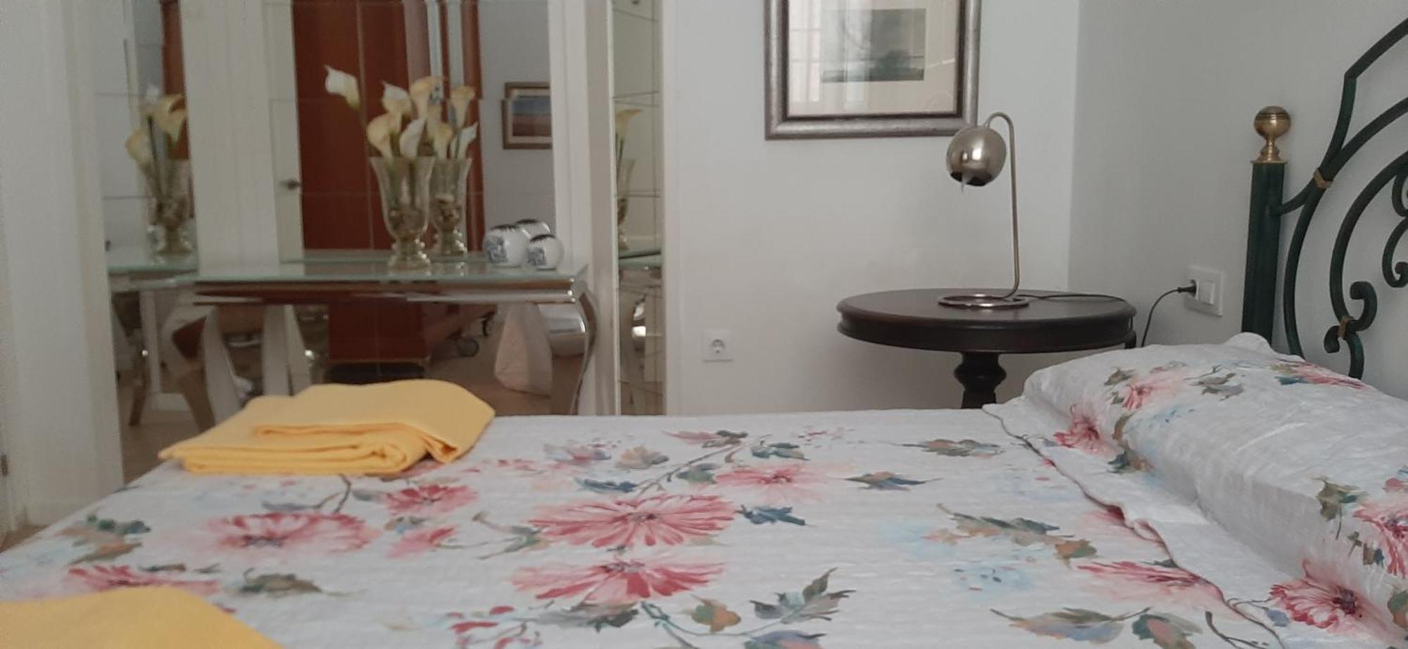 Apto Patio Andaluz. Máximo Confort y Limpieza Cadice Esterno foto